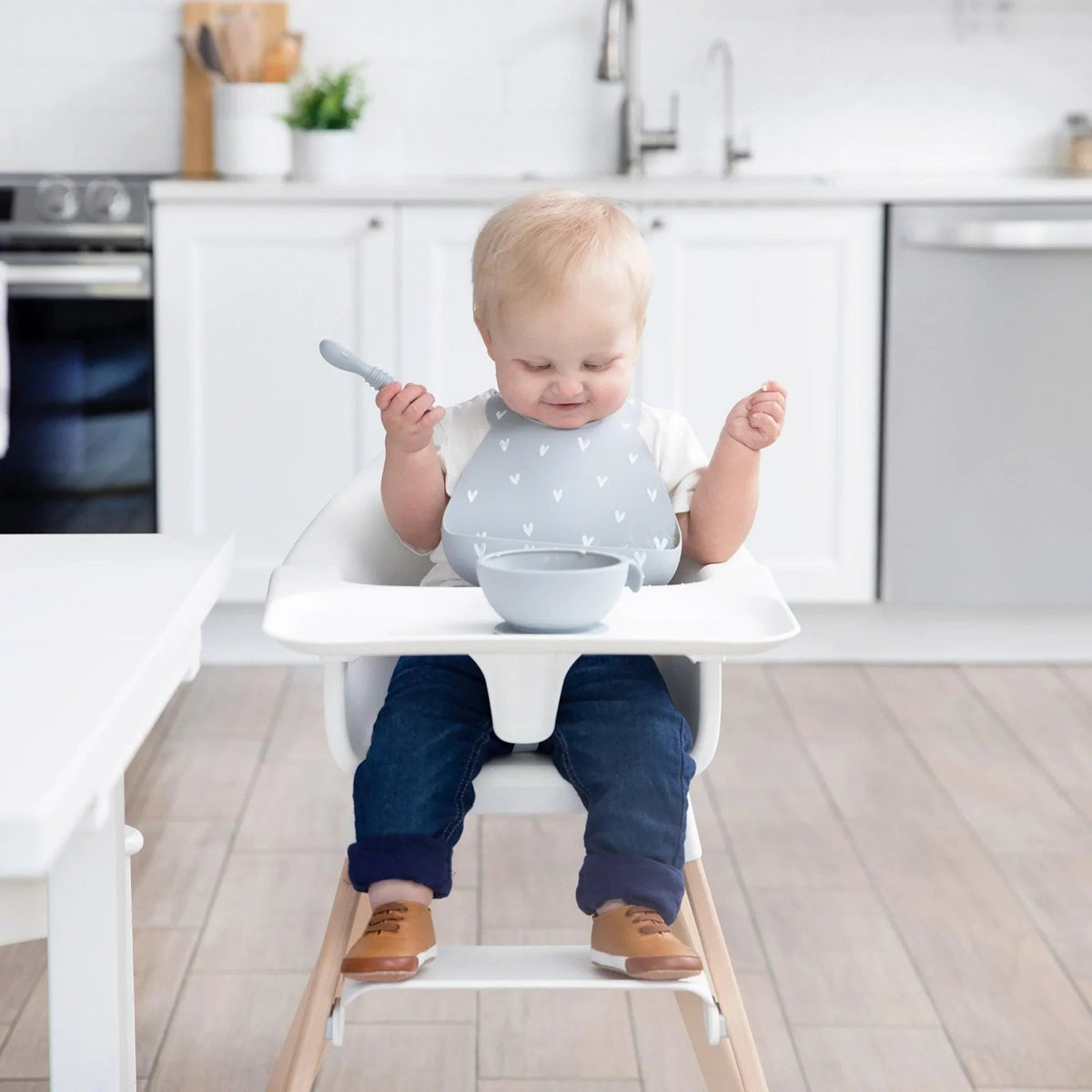 Silicone Bib 2 Pack: Hearts and Rainbows | Bumkins