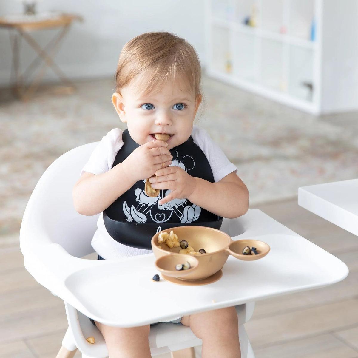 Mickey and Minnie Love Print B+W Silicone Bib For 6-24 Mos | Bumkins