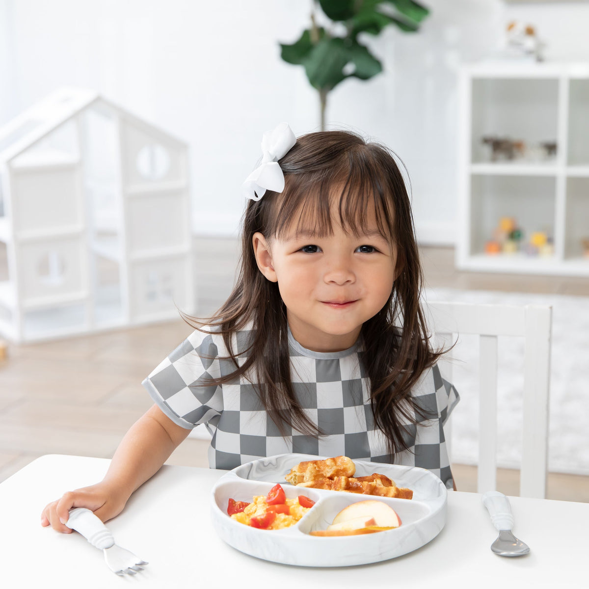 Silicone Suction Plate for Baby & Toddler - Marble Baby | Bumkins