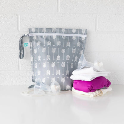 Reusable Wet Bag, Travel Bag, Waterproof Fabric – Arrow Baby | Bumkins
