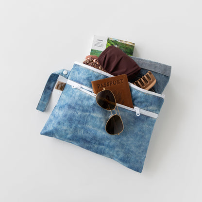 Wet/Dry Clutch: Crushed Denim | Bumkins
