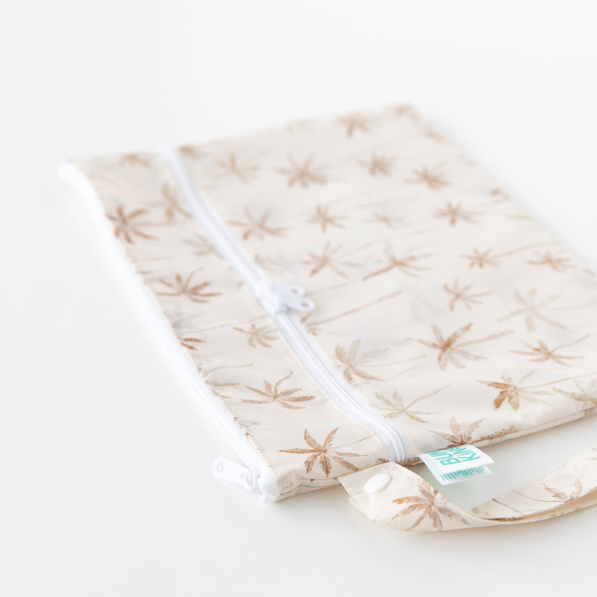 Wet/Dry Clutch: Palm Daze | Bumkins