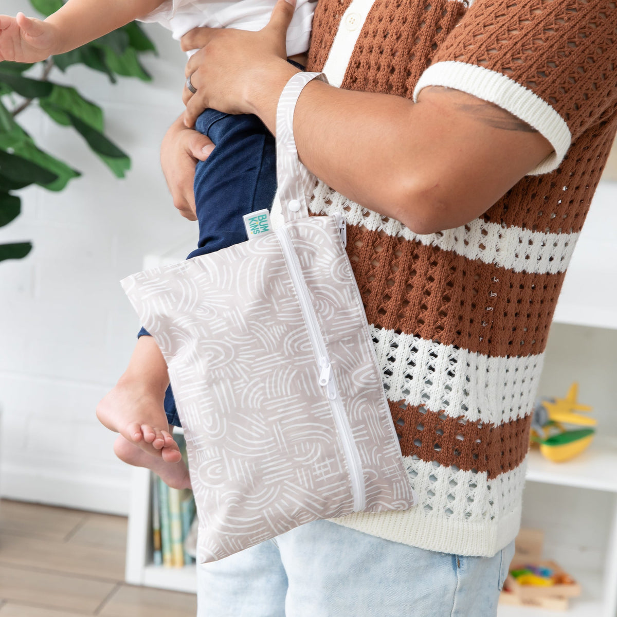 Wet/Dry Clutch: Wander | Bumkins