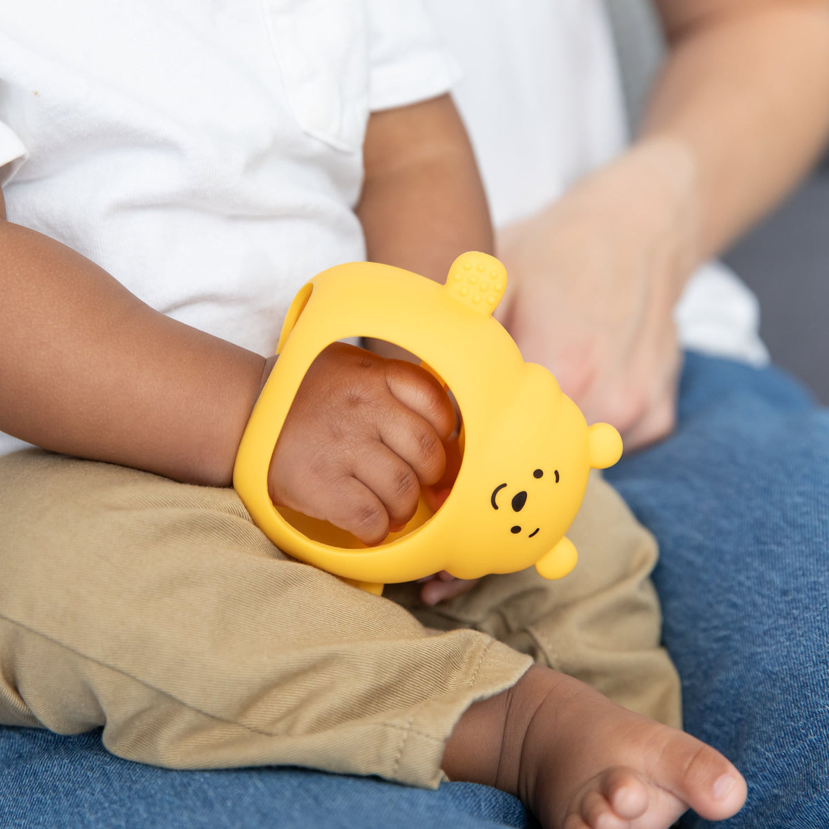 Silicone Un-Droppable Mitt Teether: Winnie the Pooh | Bumkins