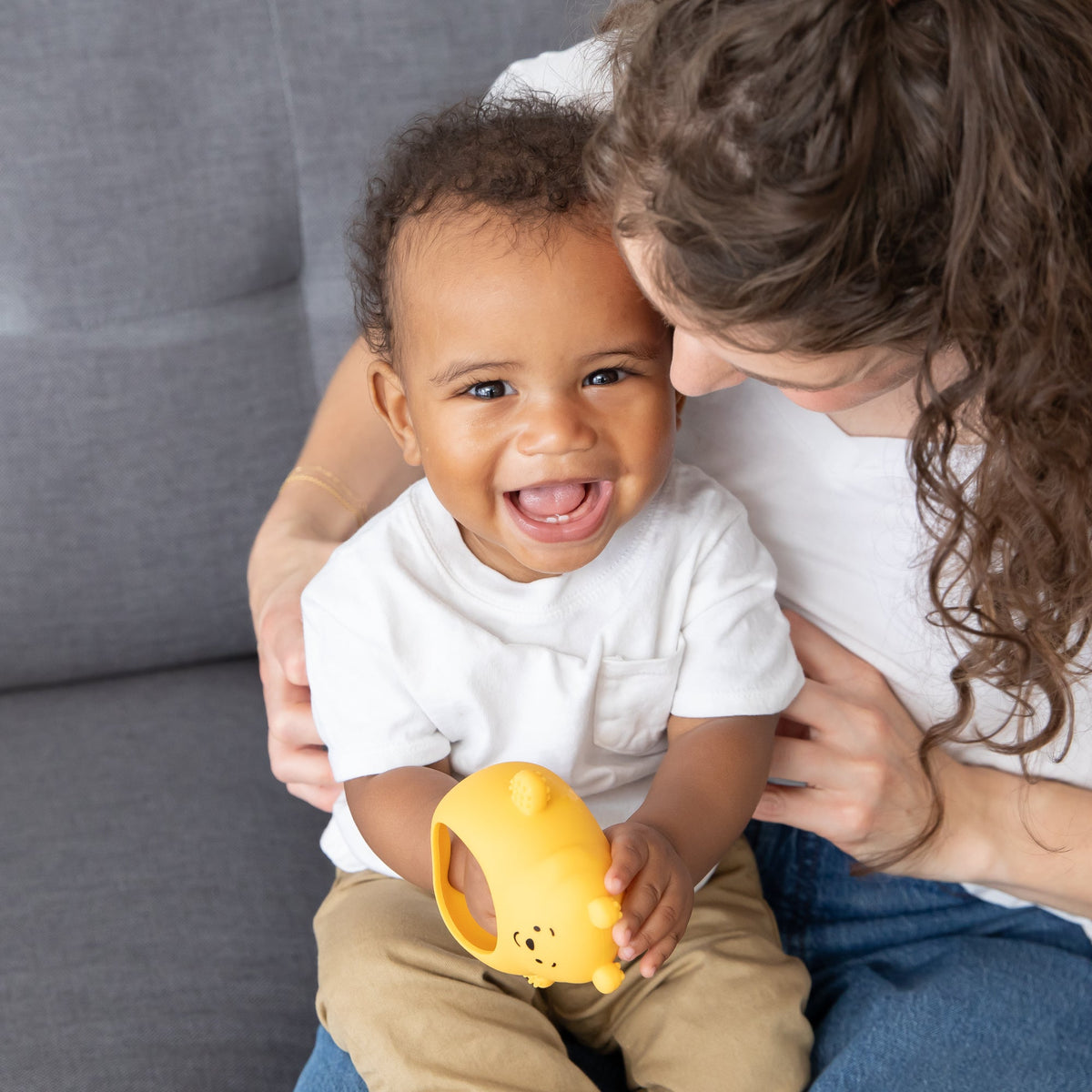 Silicone Un-Droppable Mitt Teether: Winnie the Pooh | Bumkins