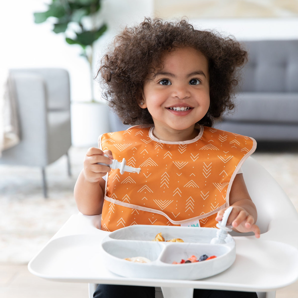 Grip Dish Essential Infant 4-Piece Mealtime Set: Marble | Bumkins