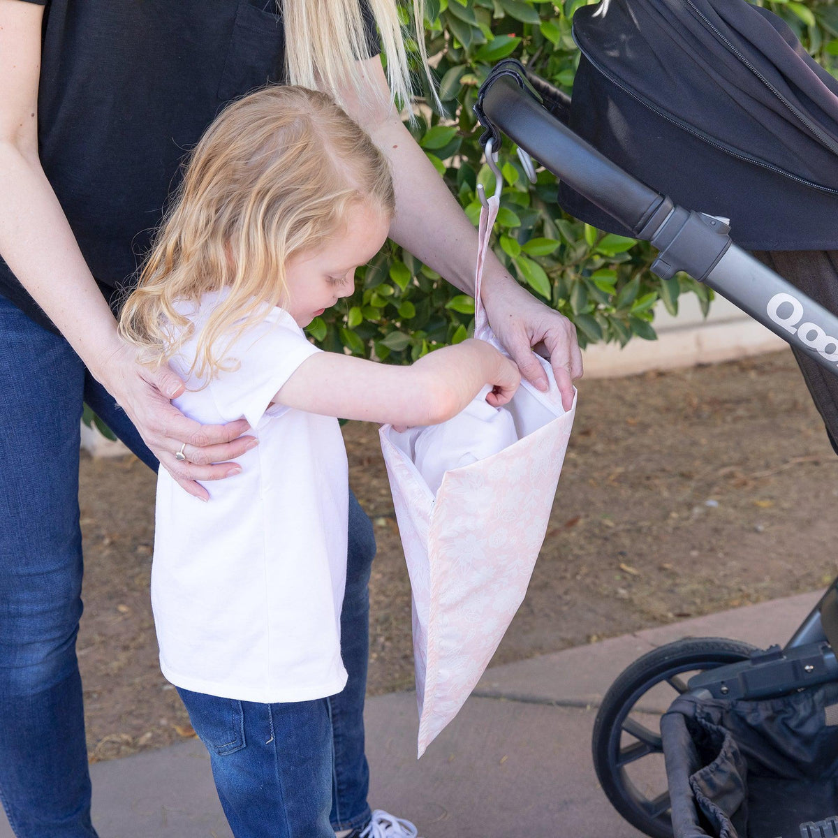 Soft Pink Lace-Print Wet Bag For Swimsuits, Diapers & More! | Bumkins