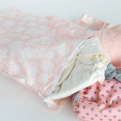 Soft Pink Lace-Print Wet Bag For Swimsuits, Diapers & More! | Bumkins