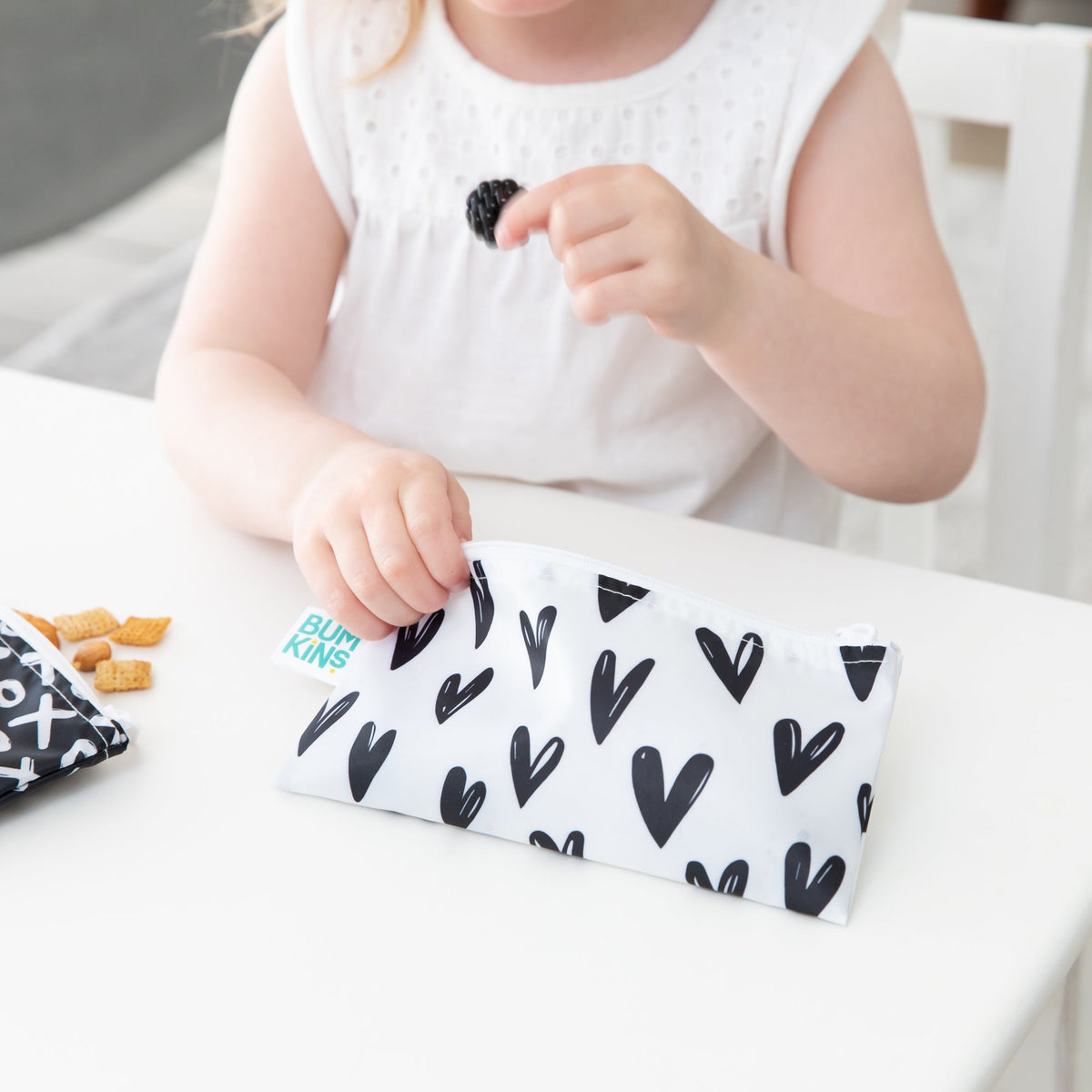 Reusable Snack Bags, Waterproof Fabric, BPA Free, 2-Pack – XOXO Baby | Bumkins