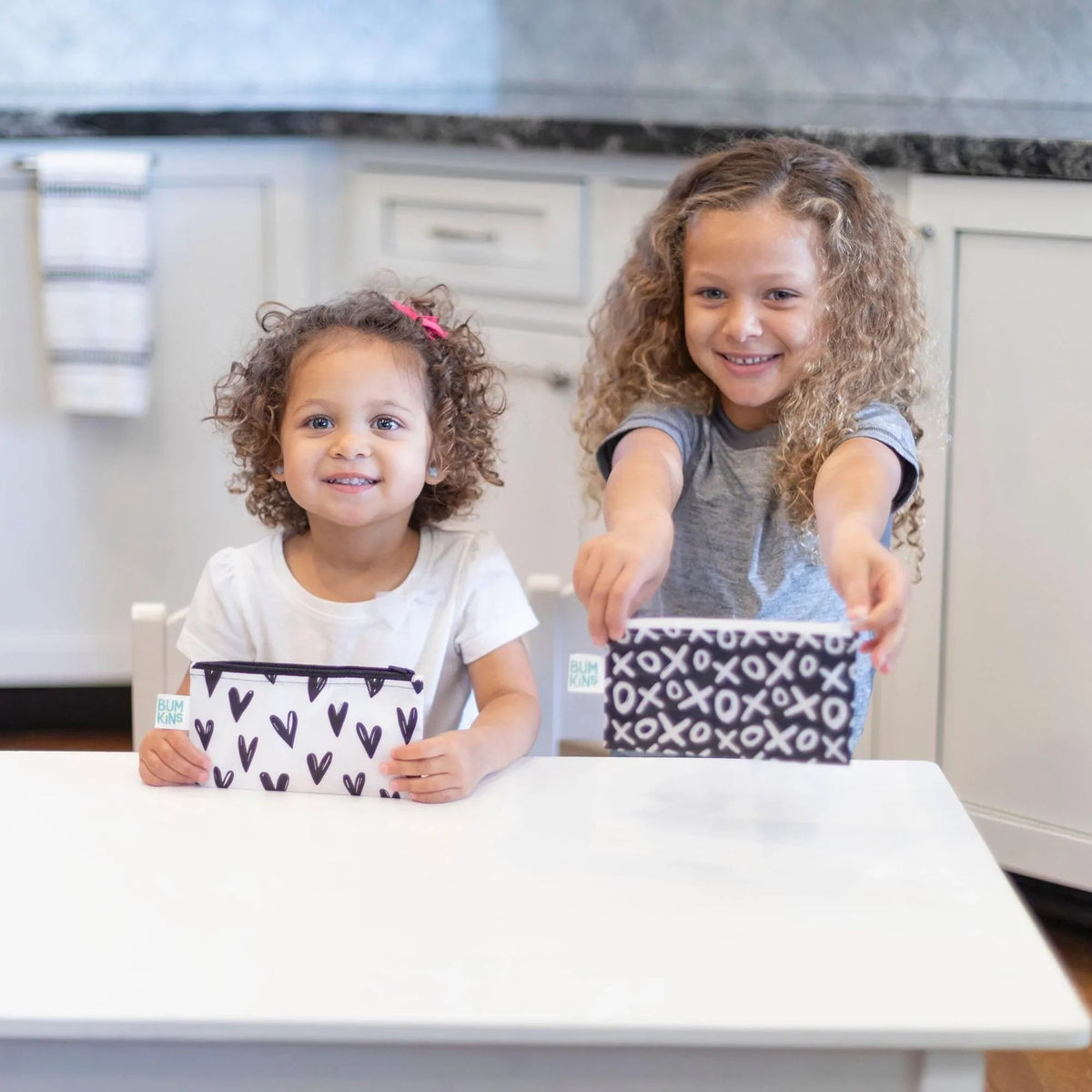 Reusable Snack Bags, Waterproof Fabric, BPA Free, 2-Pack – XOXO Baby | Bumkins