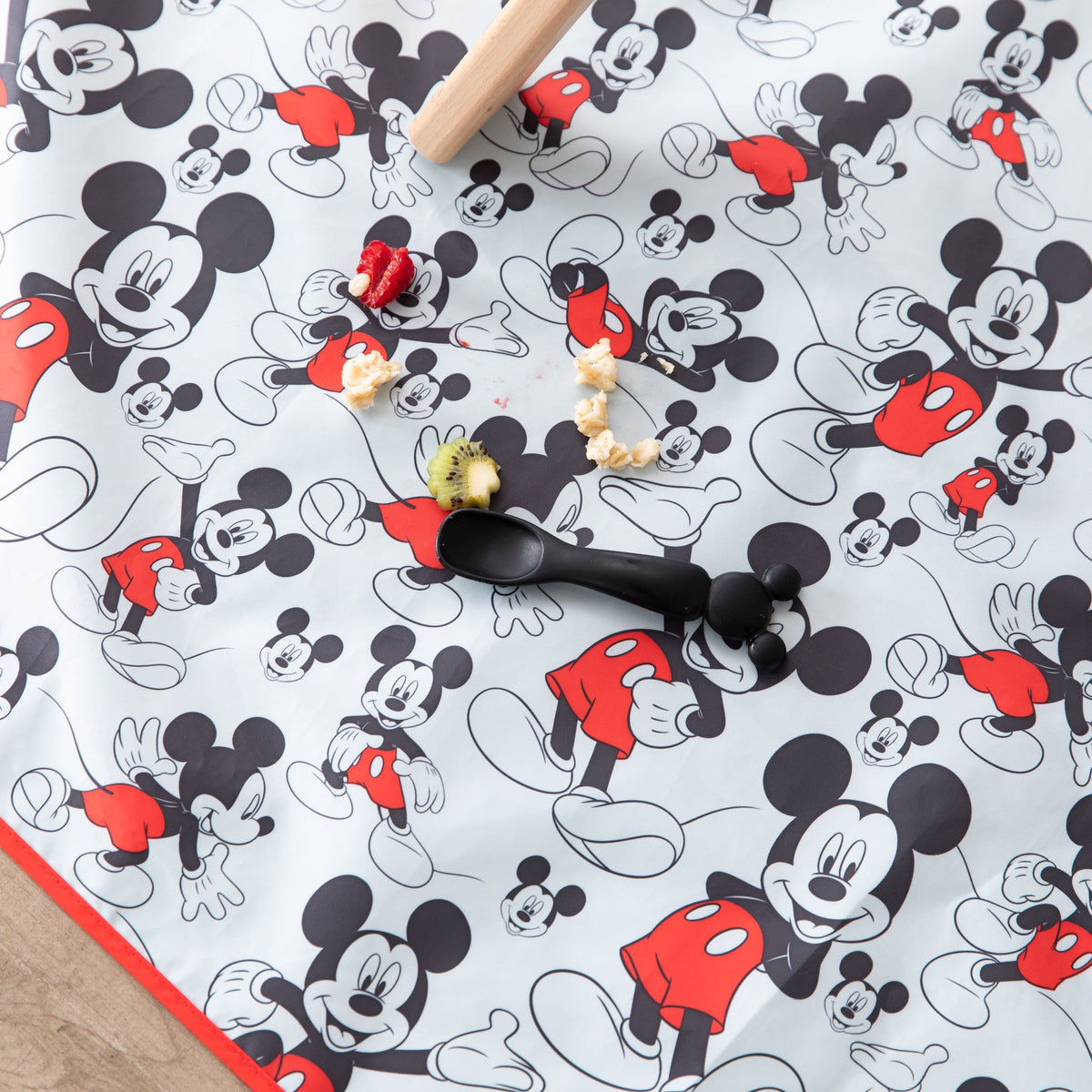 Disney Black and White Mickey & Minnie-Shaped Dipping Spoons | Bumkins