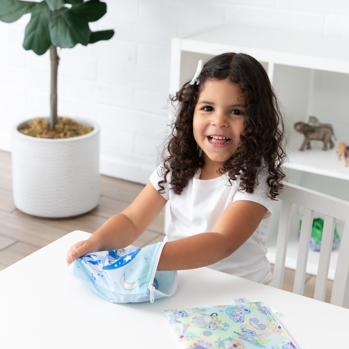 Reusable Snack Bag, Large 2 Pack: Stitch Star-ring Up Trouble | Bumkins