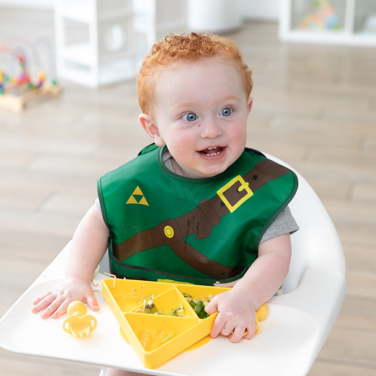 Nintendo Silicone Grip Dish: Zelda™ Triforce | Bumkins